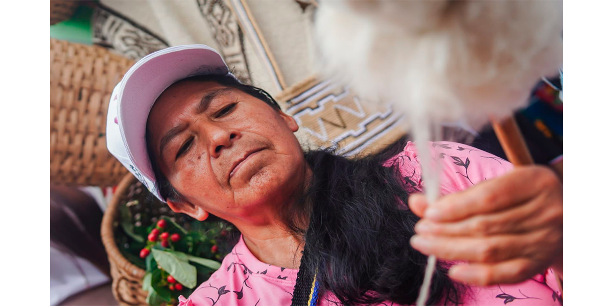 Tejiendo algodón